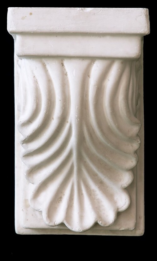 Acanthus leaf fibrous plaster corbel
